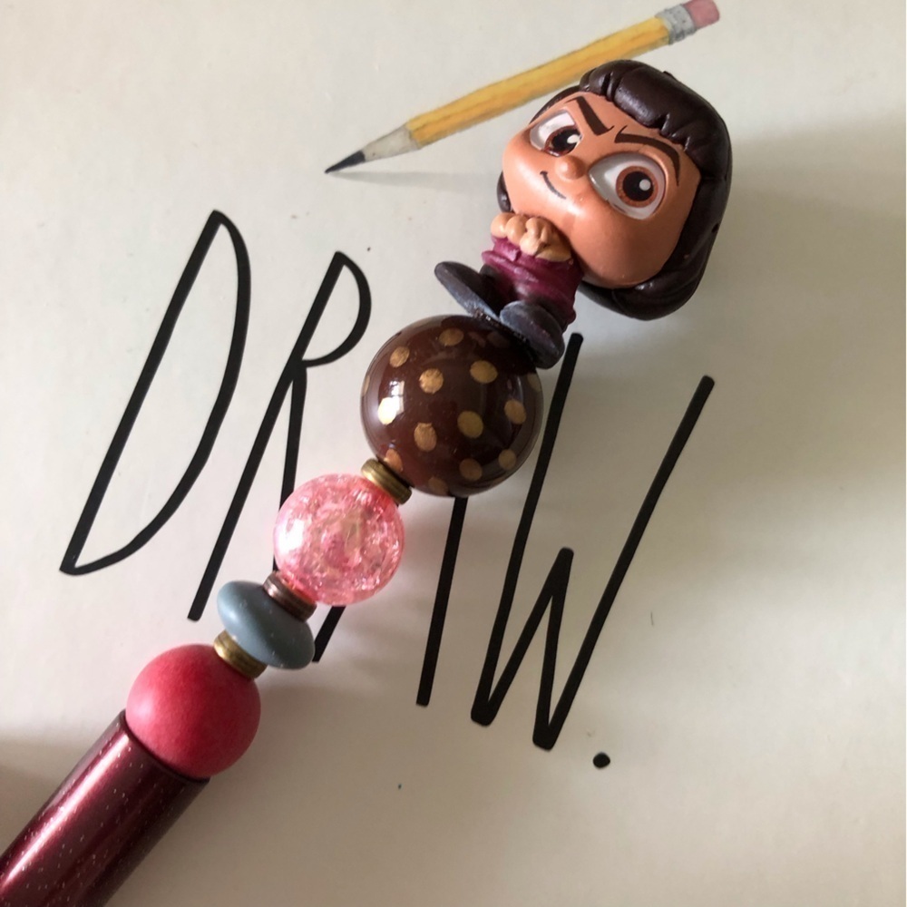 Disney Doorables: Wish: Gabo handmade beaded pen